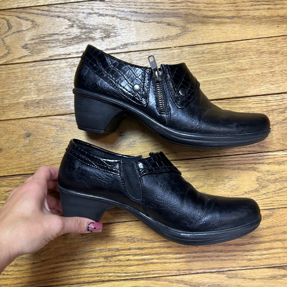 Easy Street Comfort Wave Black Croc Trim Ankle Booties Shooties Heels Womens 8M